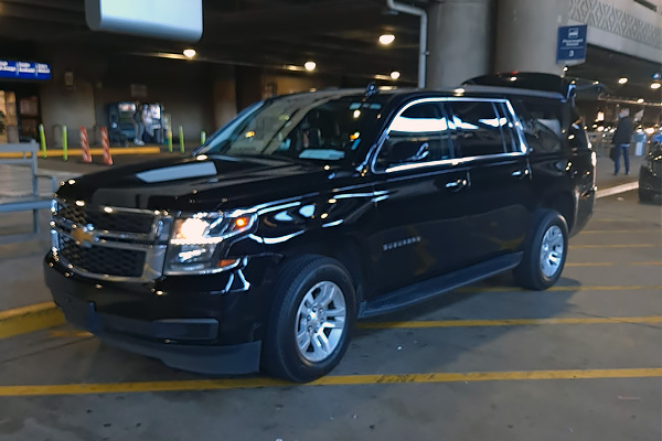 Picking up Client in SUV at Phoenix Airport